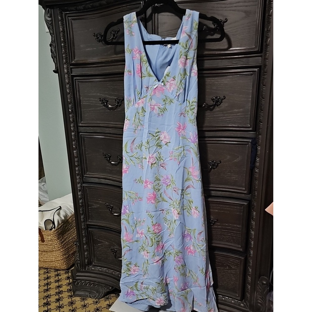 WAYF Chambray Floral V-Neck Midi Dress‎ Light Blue Pink Small 93468WCH-KBN